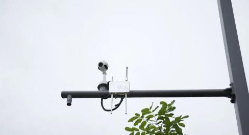 智慧燈桿與無(wú)人駕駛車輛“對(duì)話”！南沙助力自動(dòng)駕駛混行政策落地