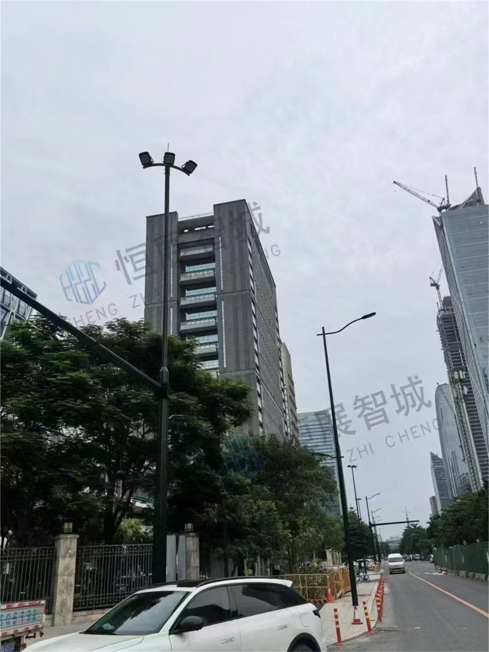 智慧路燈系統(tǒng)方案設(shè)計與應(yīng)用實踐：從產(chǎn)品選型到運維管理的全流程指南